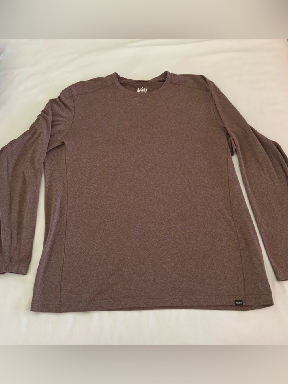 REI Coop men's XL long sleeve tee.  EUC. Brown.